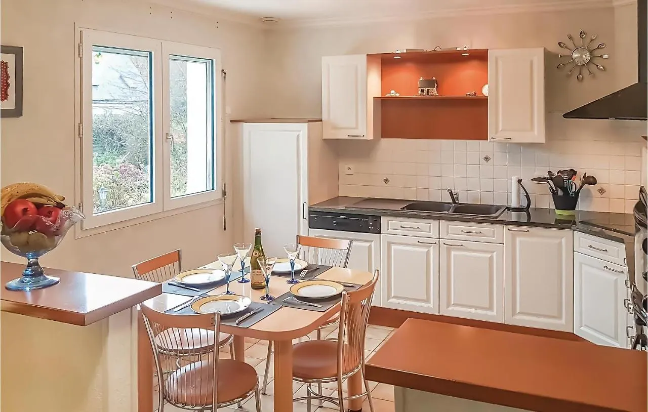 Gorgeous Home In Plouay With Wifi