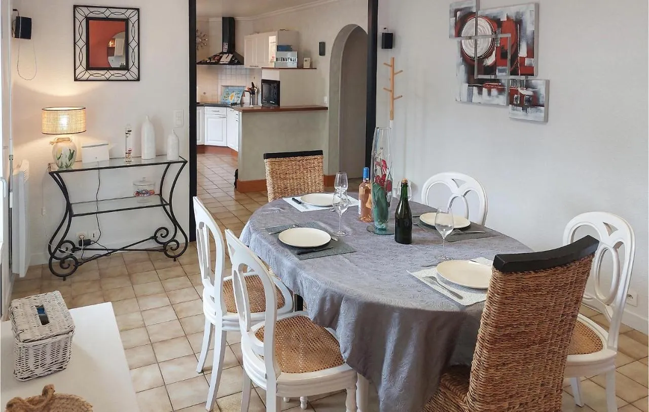 Gorgeous Home In Plouay With Wifi Casa vacanze