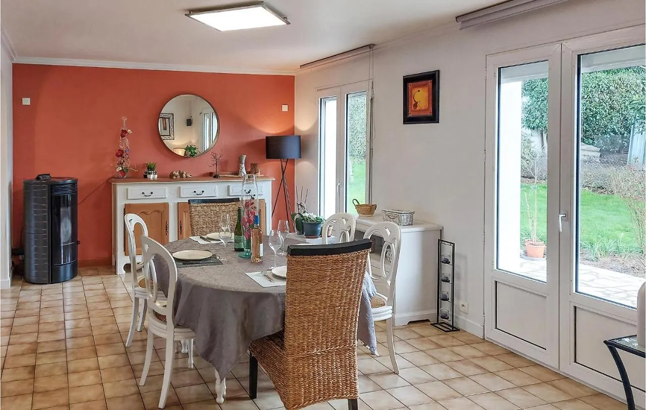 Gorgeous Home In Plouay With Wifi