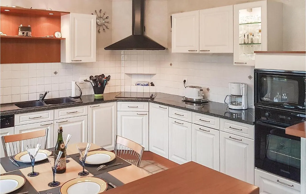 Casa vacanze Gorgeous Home In Plouay With Wifi
