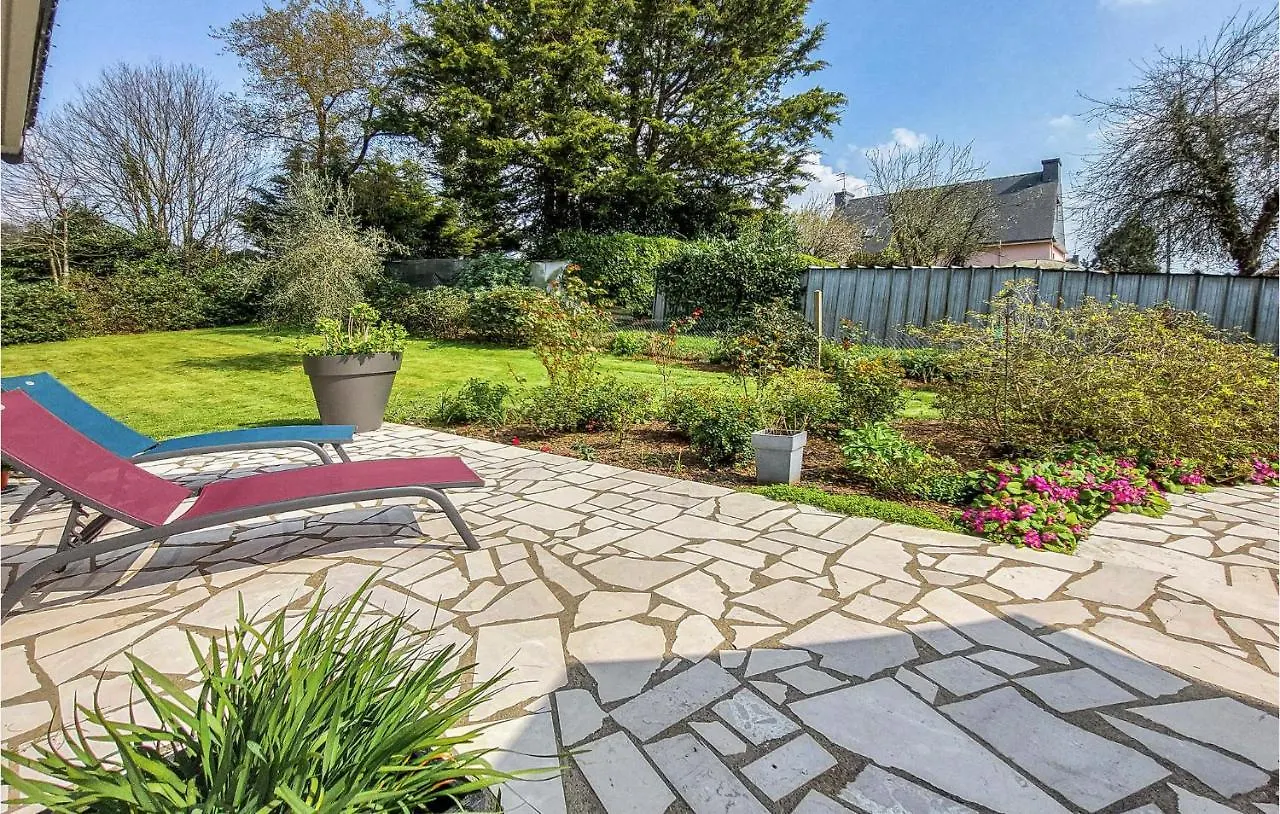 Gorgeous Home In Plouay With Wifi 0*,  Francia